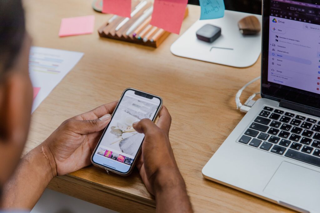 1fichier Mobile App Review: Uploading and Downloading on the Go — 1fichier Mobile App: A Comprehensive Review for On-the-Go File Management